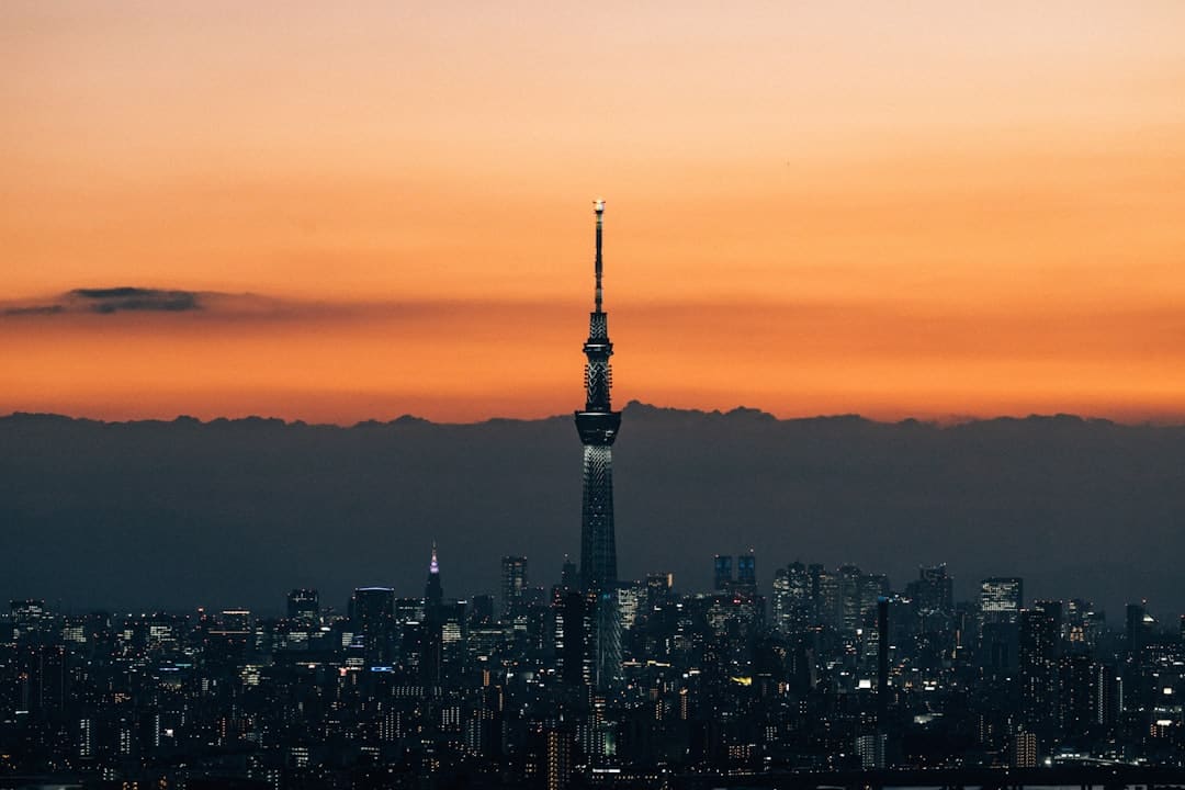2025上半年广播电视服务业总收入超6884亿